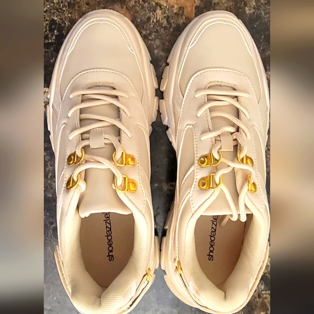 Great Walking/Running sneakers